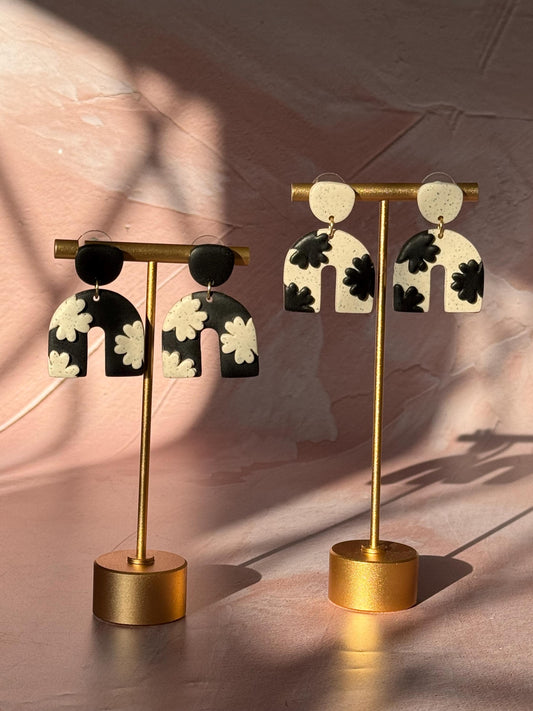 SPECKLED CREAM & BLACK FLORAL STATEMENT EARRINGS
