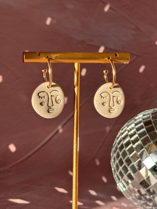 BLUSHING FACE ELLE STATEMENT EARRINGS