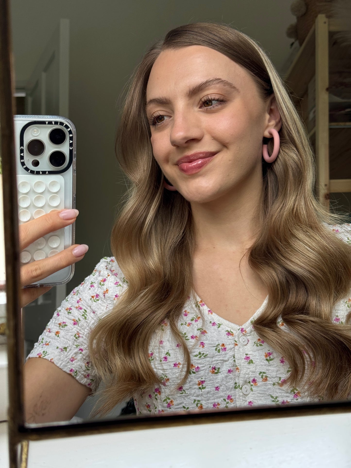 LARGE CLASSIC HOOP EARRING