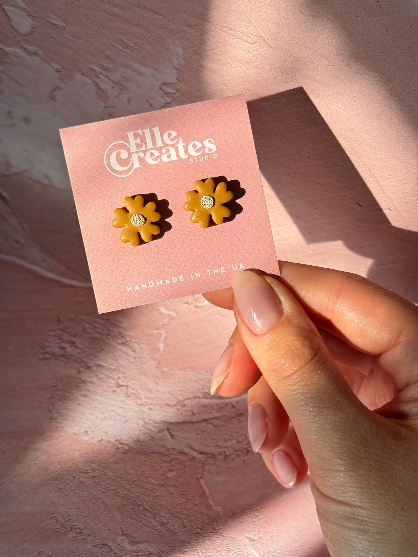 FLOWER STATEMENT STUDS