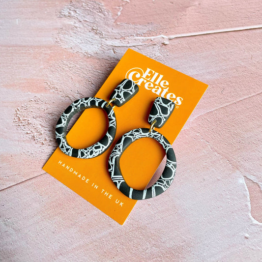 BLACK & WHITE PATTERNED ORGANIC CIRCLE STATEMENT EARRINGS