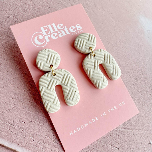 SPECKLED WHITE TEXTURED ARCH STATEMENT EARRINGS