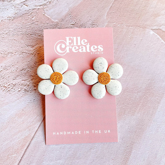 SPECKLED WHITE DAISY LARGE STATEMENT STUD EARRINGS