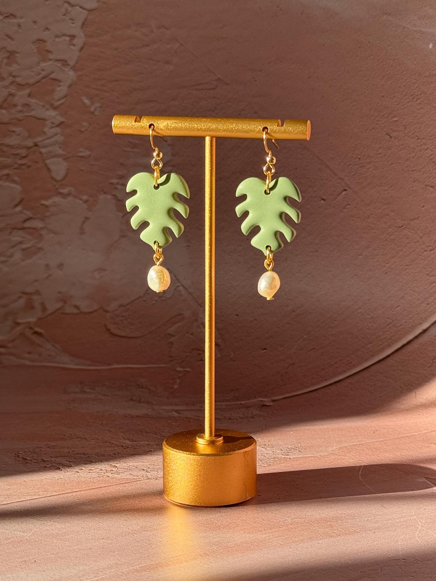LIGHT GREEN MONSTERA LEAF & FRESHWATER PEARL STATEMENT EARRINGS