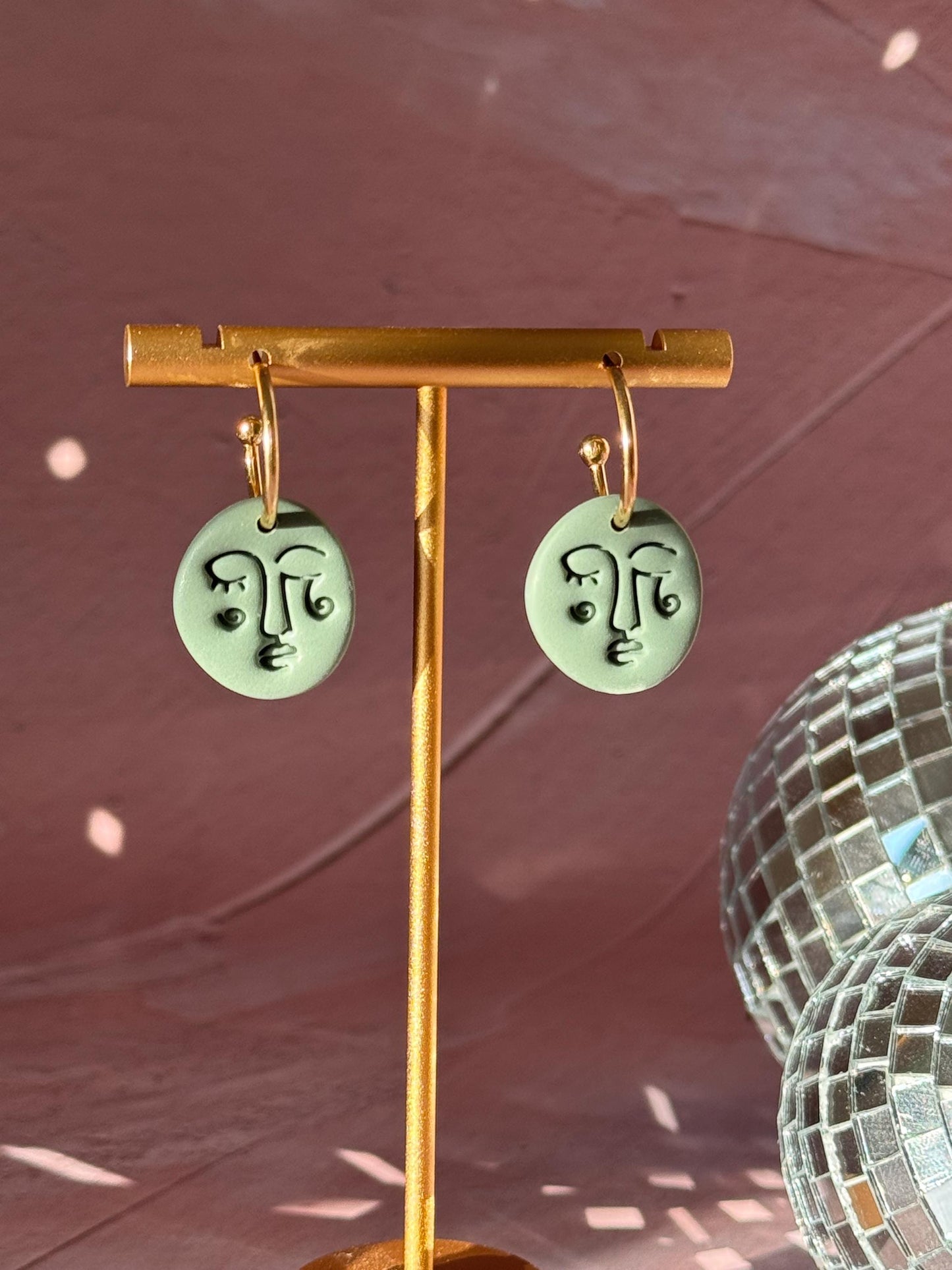 BLUSHING FACE ELLE STATEMENT EARRINGS