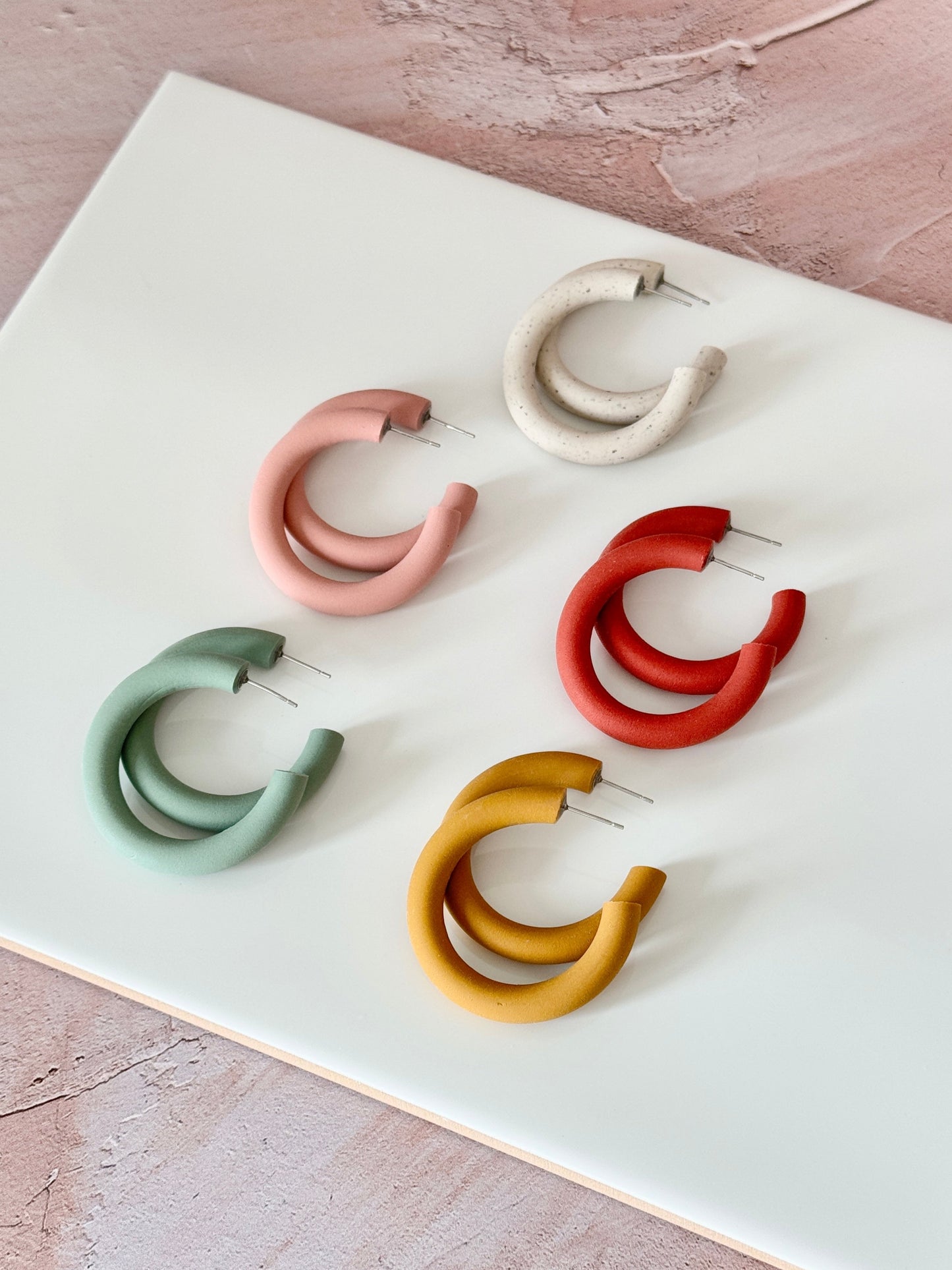 LARGE CLASSIC HOOP EARRING