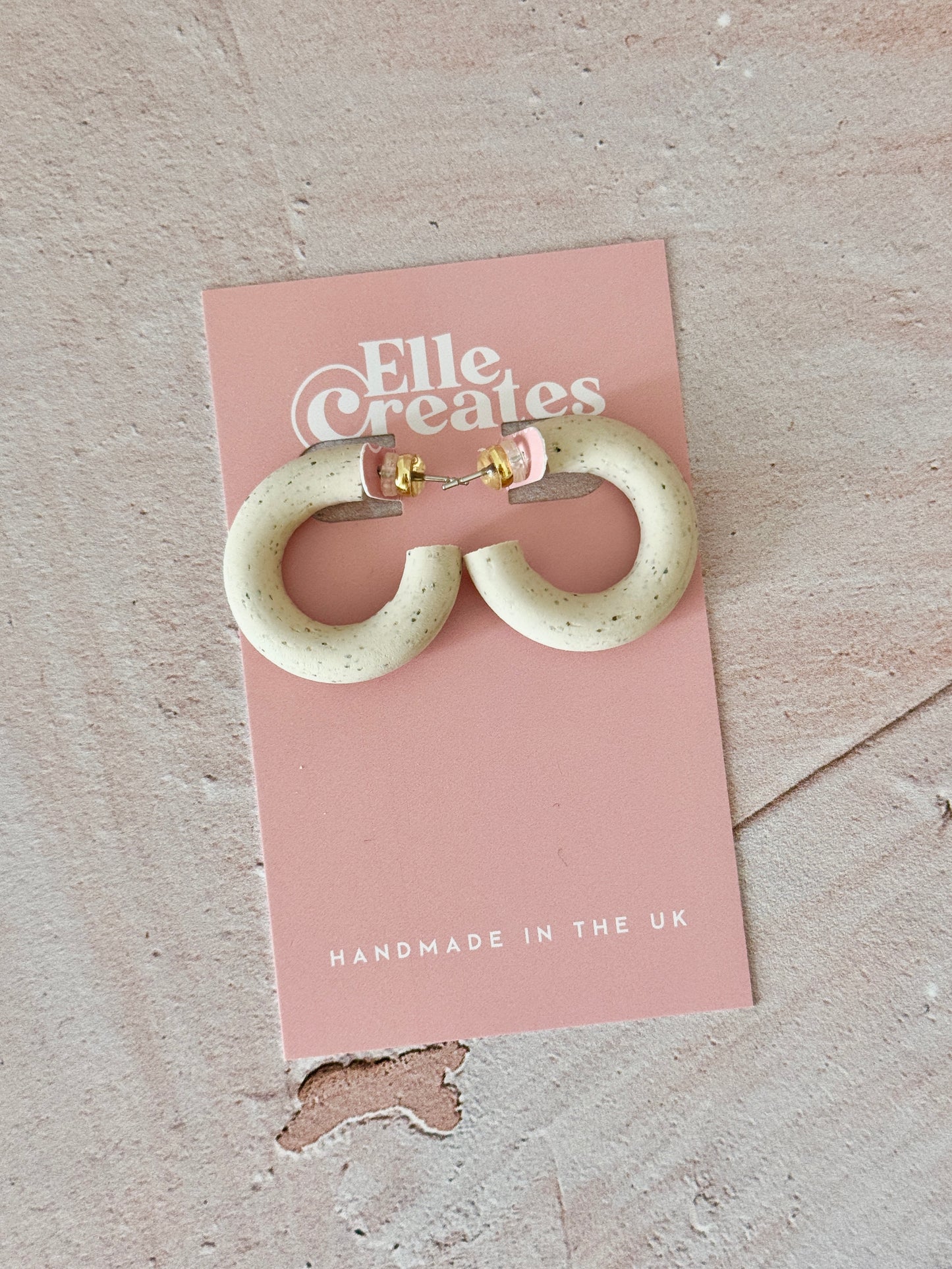 SMALL CLASSIC HOOP EARRING