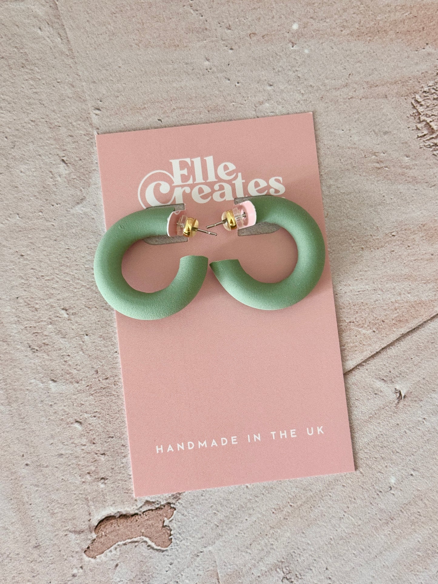 SMALL CLASSIC HOOP EARRING