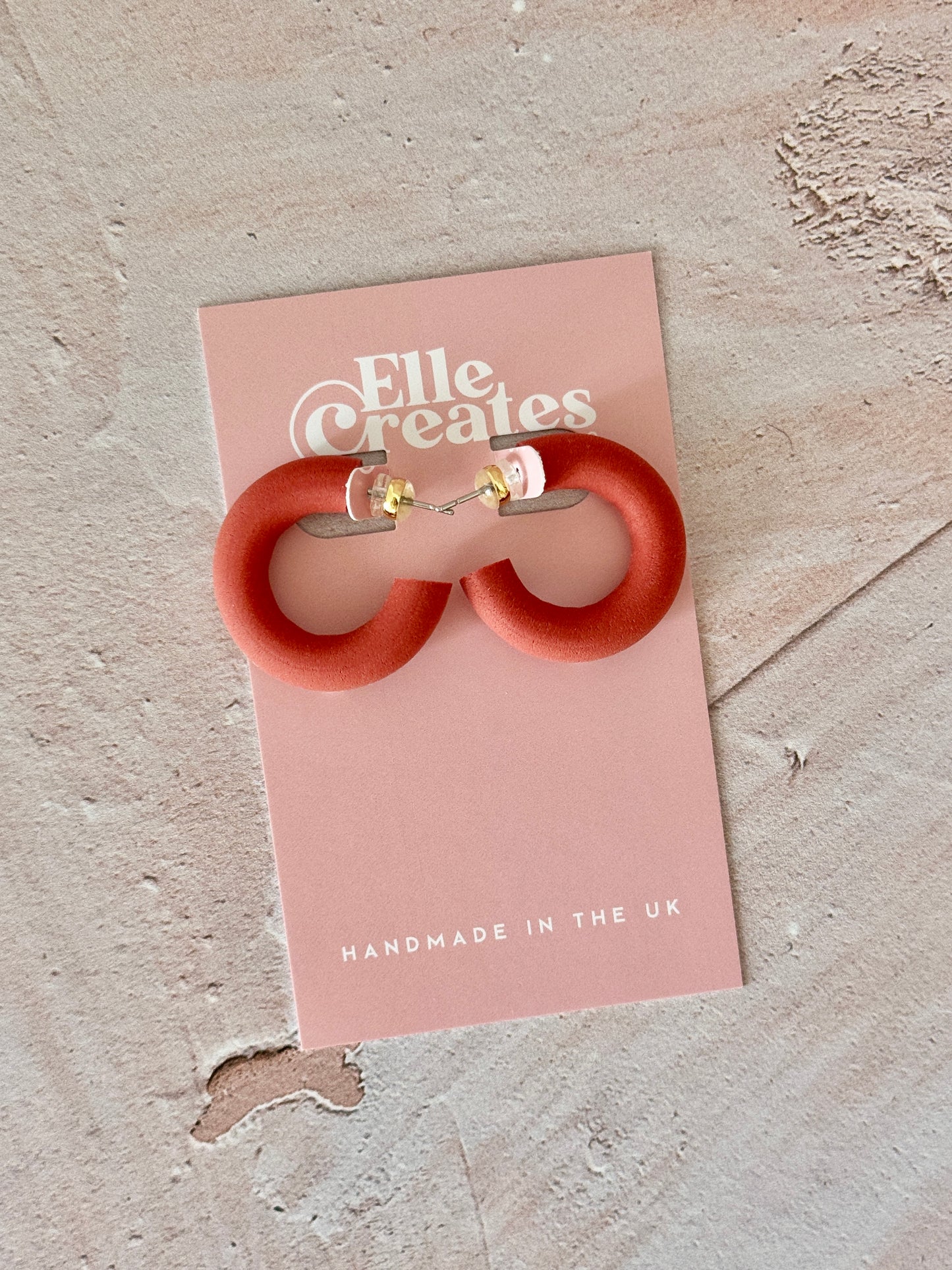 SMALL CLASSIC HOOP EARRING