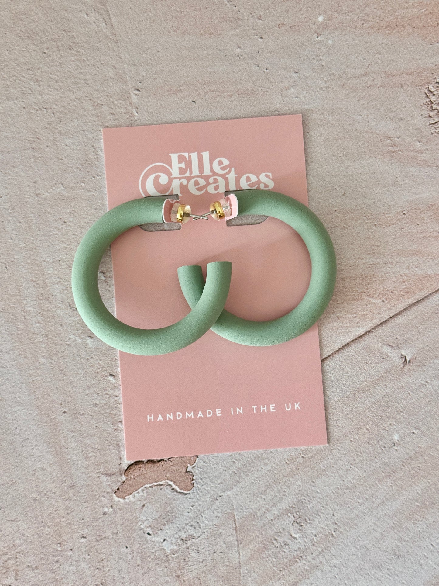 LARGE CLASSIC HOOP EARRING