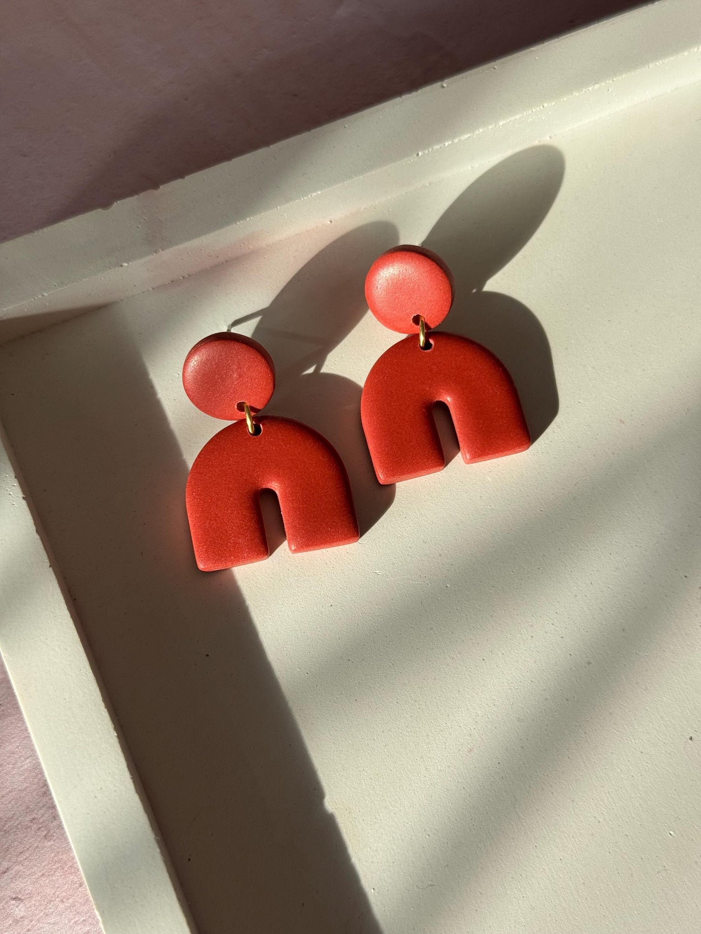 CHUNKY ARCH GRACIE STATEMENT EARRINGS
